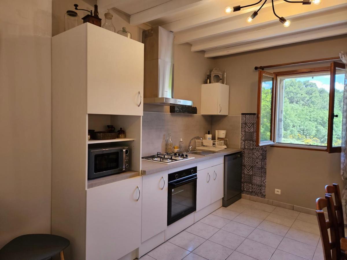 Les Oliviers Apartment Ansouis Exterior photo
