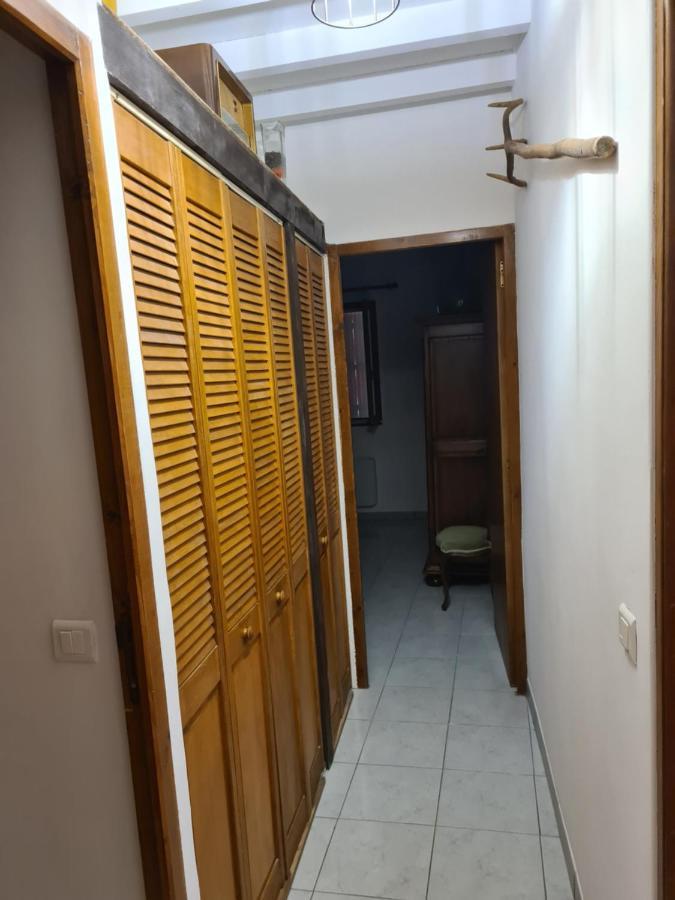 Les Oliviers Apartment Ansouis Exterior photo