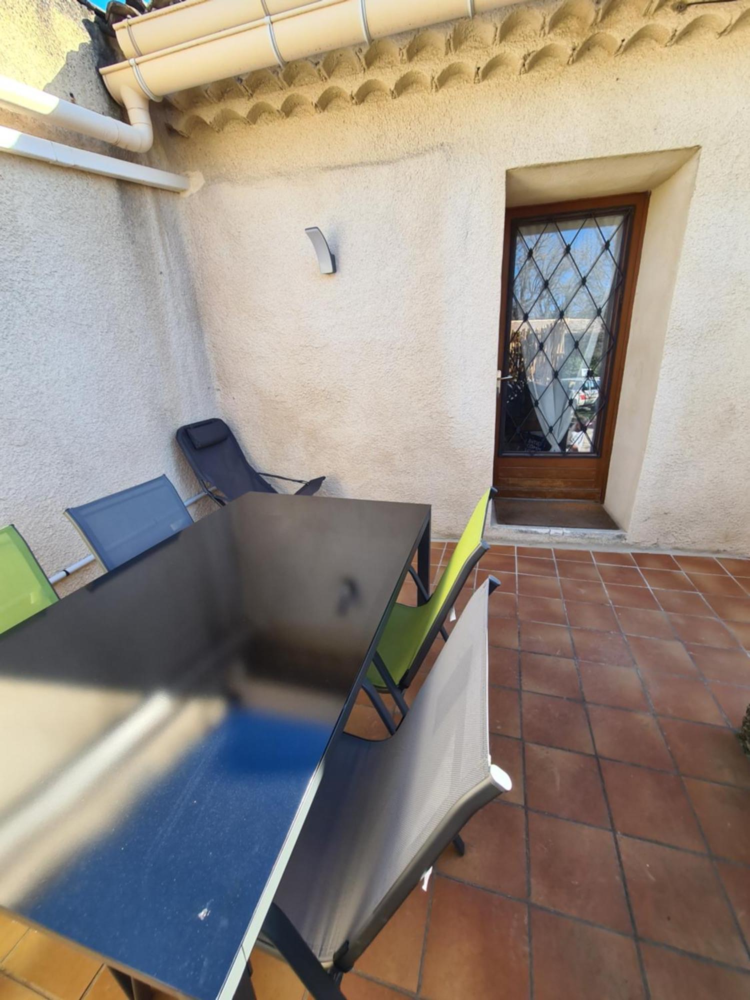 Les Oliviers Apartment Ansouis Exterior photo